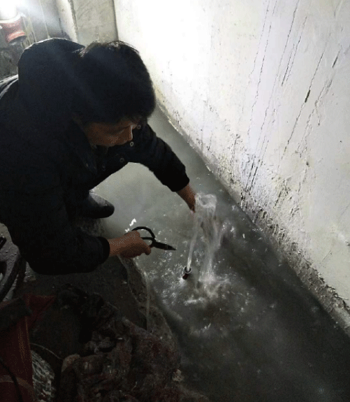 信阳师河区防水堵漏
